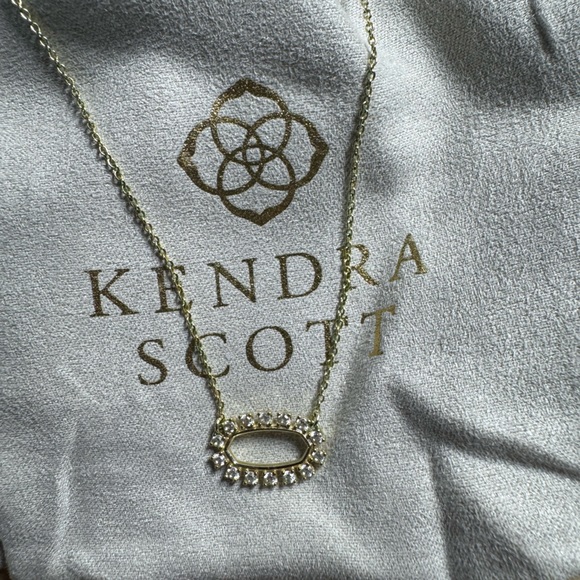 Kendra Scott Elisa Open Frame Crystal Pendant Necklace in gold - Picture 2 of 3